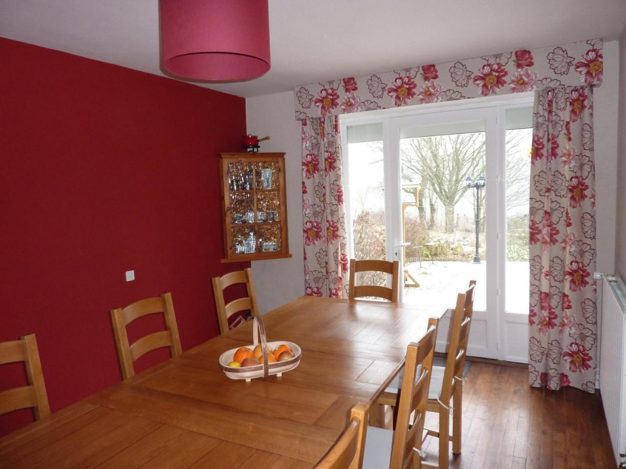 L'hirondelle D'hotes Bed & Breakfast 3*